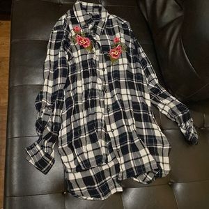 Flannel with pink flowers embroidered